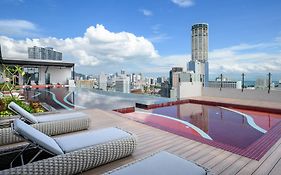 Fifth Avenue Hotel